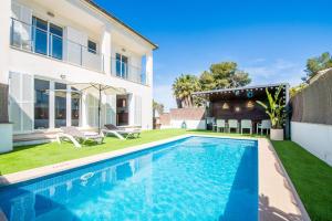 Bazén v ubytovaní Villa Playa Esperanza, Pool Heizung, 7 Gäste alebo v jeho blízkosti