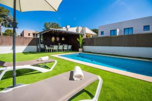 Bazén v ubytovaní Villa Playa Esperanza, Pool Heizung, 7 Gäste alebo v jeho blízkosti