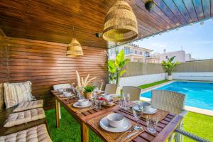 Bazén v ubytovaní Villa Playa Esperanza, Pool Heizung, 7 Gäste alebo v jeho blízkosti