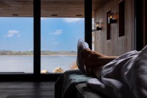 Uma área de estar em Wineport Lodge