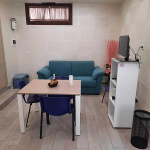A kitchen or kitchenette at Chez Lulù