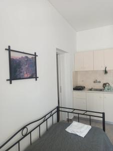 Kuhinja oz. manjša kuhinja v nastanitvi Lefkothea Hotel