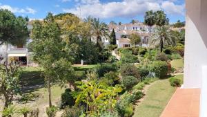 Zdjęcie z galerii obiektu Del Parque Flats Le Village Marbella Golf w Marbelli