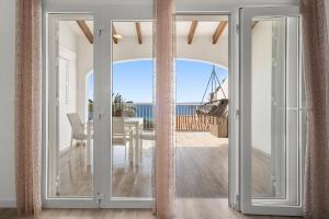 Zdjęcie z galerii obiektu Apartamento Buganvilla w Son Bou