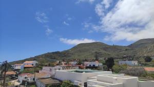 En generel udsigt til bjerge eller udsigt til bjerge taget fra feriehuset