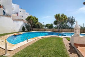 Πισίνα στο ή κοντά στο Ocean View Apartment Hakuna Matata