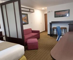 Istumisnurk majutusasutuses Microtel Inn and Suites by Wyndham Toluca