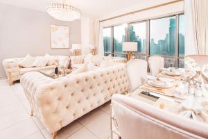 Gallery image of Elite Royal Apartment - Panoramic Full Burj Khalifa, Fountain & Skyline view - Infinite in Dubai