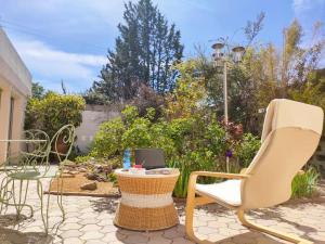 Κήπος έξω από το La Vie Est Belle, Chambre privée dans une villa +7 φωτογραφίες
