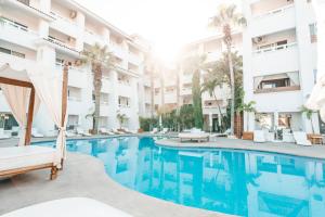 an image of a swimming pool at a hotel at Bahia Hotel & Beach House in Cabo San Lucas