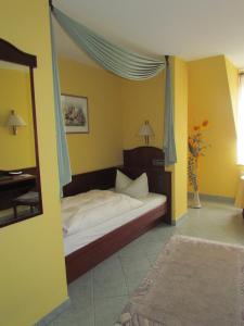 Photo de la galerie de l'établissement Hotel Zum Erker, à Trebur 18 autres photos