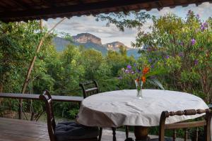 Uma vista da montanha tirada do hostel 