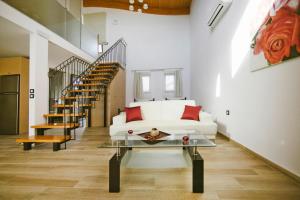 Gallery image of Semi-detached house, Lardos in Lardos +17 photos