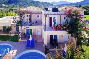 The swimming pool at or close to Villa in Nopigia with private pool