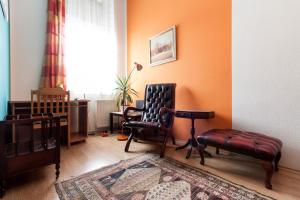 Posedenie v ubytovaní Vibrant 3 Bedroom Apartment In The Pulsing Heart Of Budapest