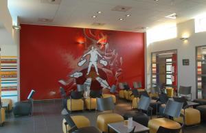 A seating area at Hostel Blauwput Leuven