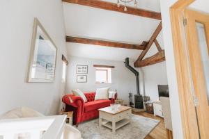 O zonă de relaxare la GABLE COTTAGE - One Bed Cottage Close to Holmfirth and the Peak District