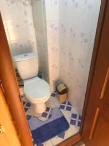 A bathroom at Апартаменты на Утепбаева 1