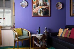 Posezení v ubytování Stunning 2 Double Br Apartment In The Heart Of Budapest