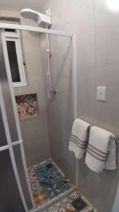 Ένα μπάνιο στο Hello Home House - com saída na praia +9 φωτογραφίες