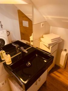 Ванна кімната в FELIX LIVING 3, modern & cozy 2 Zimmer Wohnung, Netflix, Parkplatz