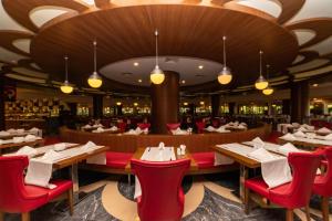 Reštaurácia alebo iné gastronomické zariadenie v ubytovaní Sunmelia Beach Resort Hotel & Spa-All Inclusive