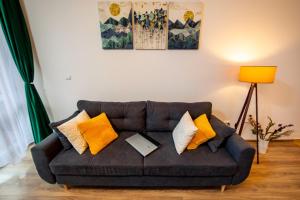 O zonă de relaxare la Home & Garden with stunning view