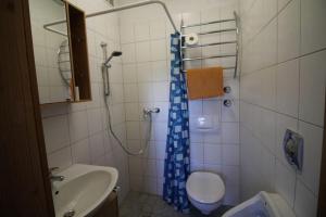 Łazienka w obiekcie Haus Gerdi