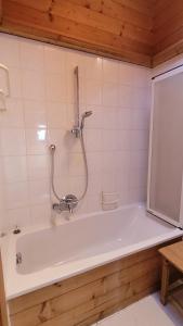 Ein Badezimmer in der Unterkunft City Apartment Hornblick