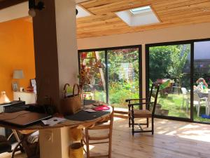 Foto dalla galleria di Chalet d'une chambre avec jardin clos et wifi a Lamastre a Lamastre