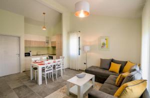 Gallery image of Green Bay Apartments Morinj in Kotor