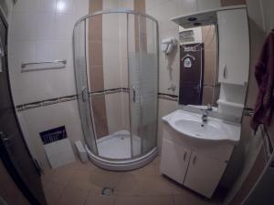 Vannituba majutusasutuses Prishtina Center Hostel