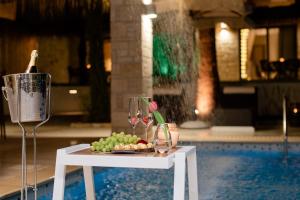 Kolam renang di atau dekat dengan Kallithea Village hotel