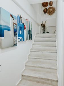 Fotografia z galérie ubytovania Blue Seaside House with Terrace v destinácii Skala Eresou