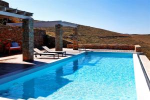 Πισίνα στο ή κοντά στο Villa Litharia, enchanting location and view