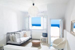 Ένα ή περισσότερα κρεβάτια σε δωμάτιο στο Villa Litharia, enchanting location and view