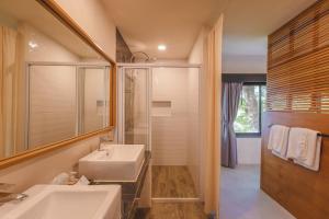 Koupelna v ubytování Punnpreeda Beach Resort - SHA Plus Certified