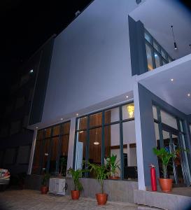 Bangunan di mana terletaknya hotel
