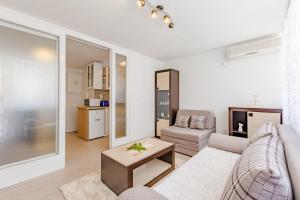 Kuchyňa alebo kuchynka v ubytovaní Apartment Eli