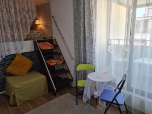 Двуетажно легло или двуетажни легла в стая в TravelStop #GoldenSea