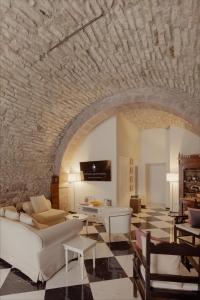 Ruang duduk di Palazzo Pischedda