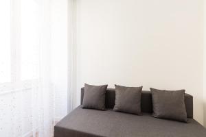 Część wypoczynkowa w obiekcie Barrio 133 - double bedroom in center by Napoliapartments