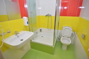Un baño de Guest house "Golden Gate 911 "