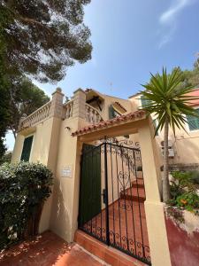 Gallery image of Casa Montse in Cala Galdana