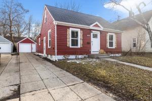 Gallery image of SUPERB 3 Bedroom Home with Game Room!!! Close to Downtown - Sleeps 6 in Lansing