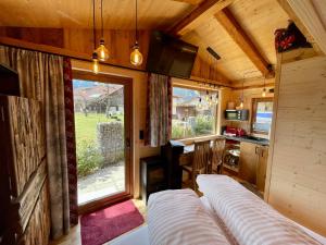 Afbeelding uit fotogalerij van Tiny House Singer - contactless check-in - Sauna in Ehenbichl