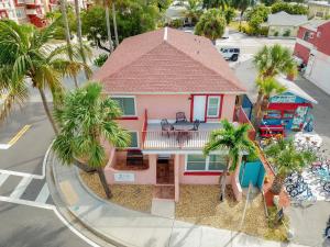 Gallery image of Villas at John's Pass by Travel Resort Services in St. Pete Beach