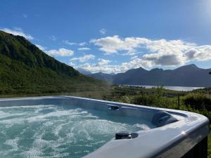 Fotografie z fotogalerie ubytování Villa med jacuzzi og nydelig utsikt v destinaci Gravdal