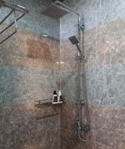 Kylpyhuone majoituspaikassa Terra Cotta Homestay