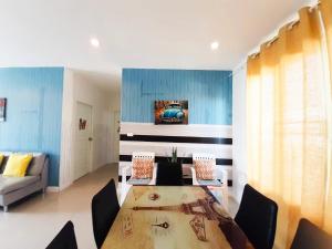 Posezení v ubytování บ้านพักหัวหิน 8-15 คน พร้อมสระว่ายน้ำส่วนตัว